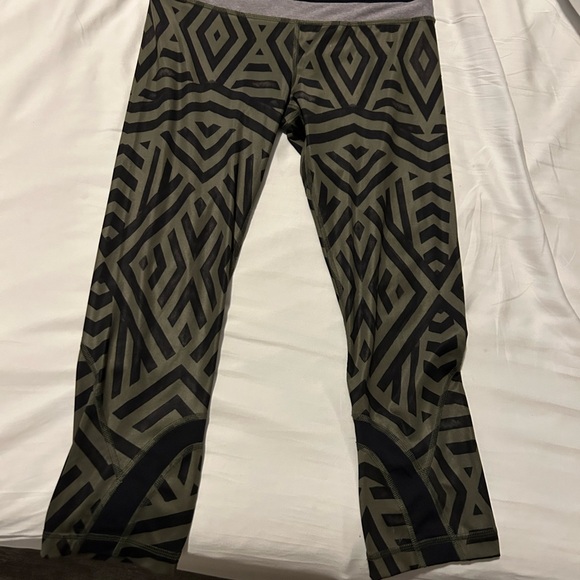 Lululemon leggings - Picture 2 of 2